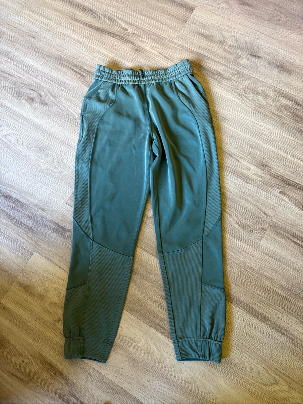 Lululemon Brushed Softstreme Ribbed High-Rise Jogger